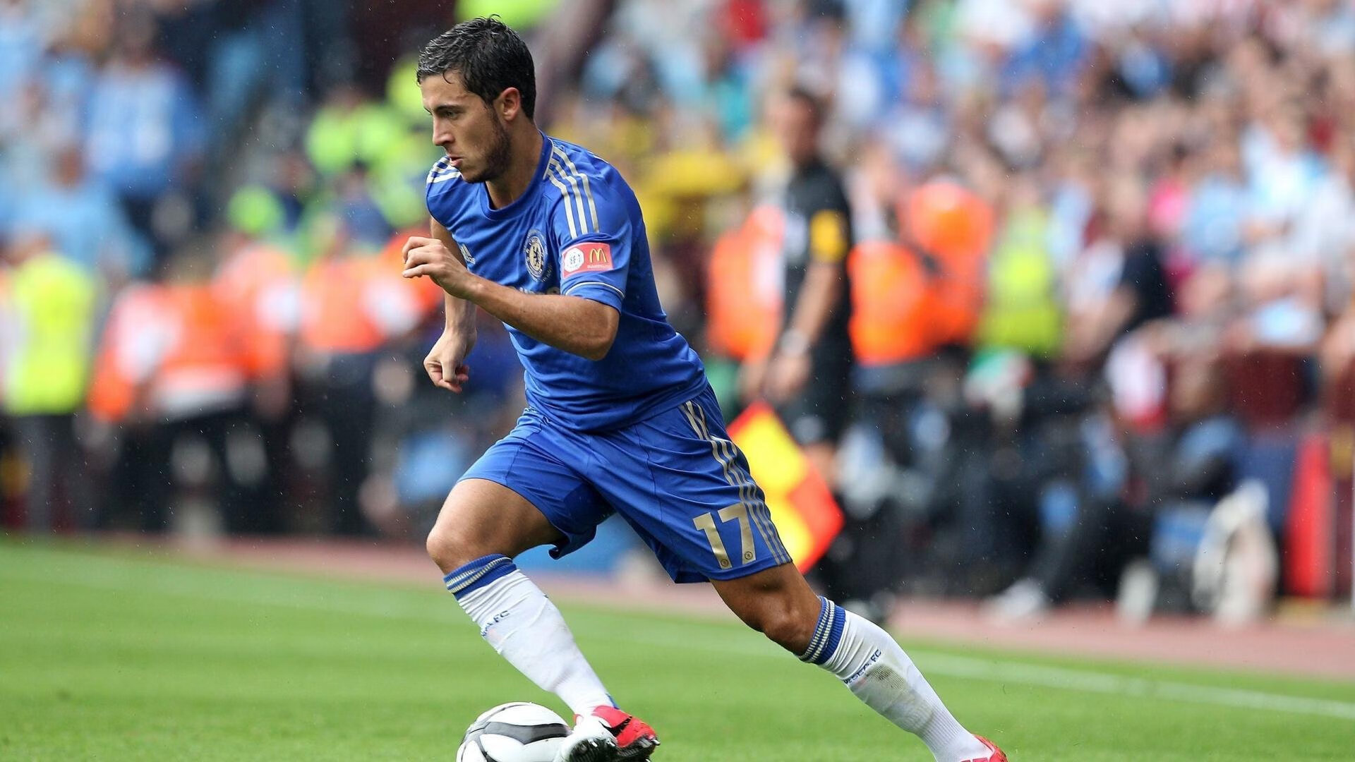 “法甲战役进入高潮，豪门逐鹿中原”，法甲激烈