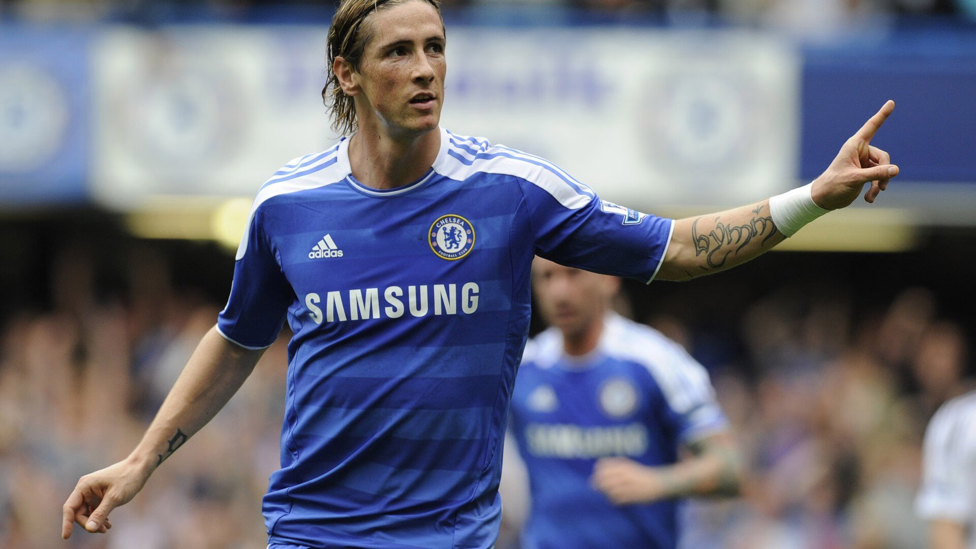 kaiyun.com-“高手对决：顶级巨星赛场华丽对决”，电影高手对决